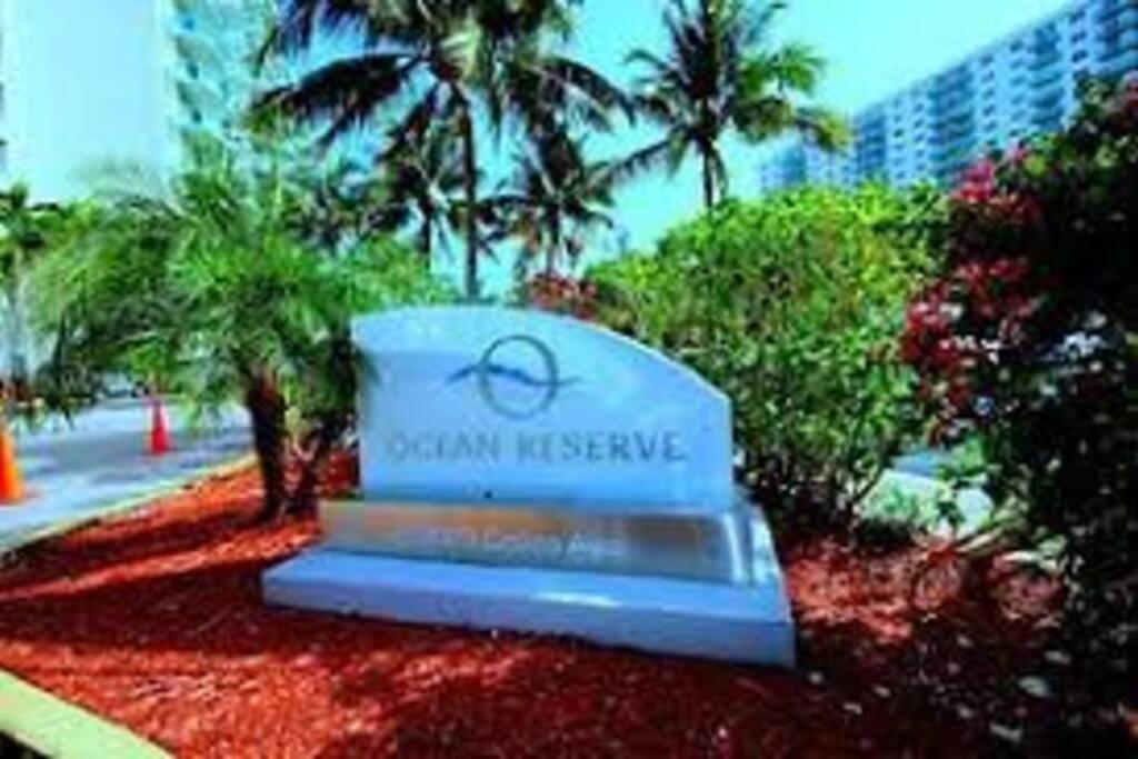 Zen Vacation Rentals Modern Penthouse Across Ocean Miami Beach Exterior photo